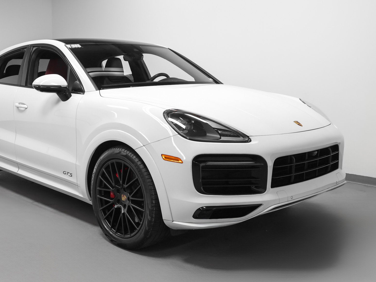 2022 Porsche Cayenne Coupe GTS