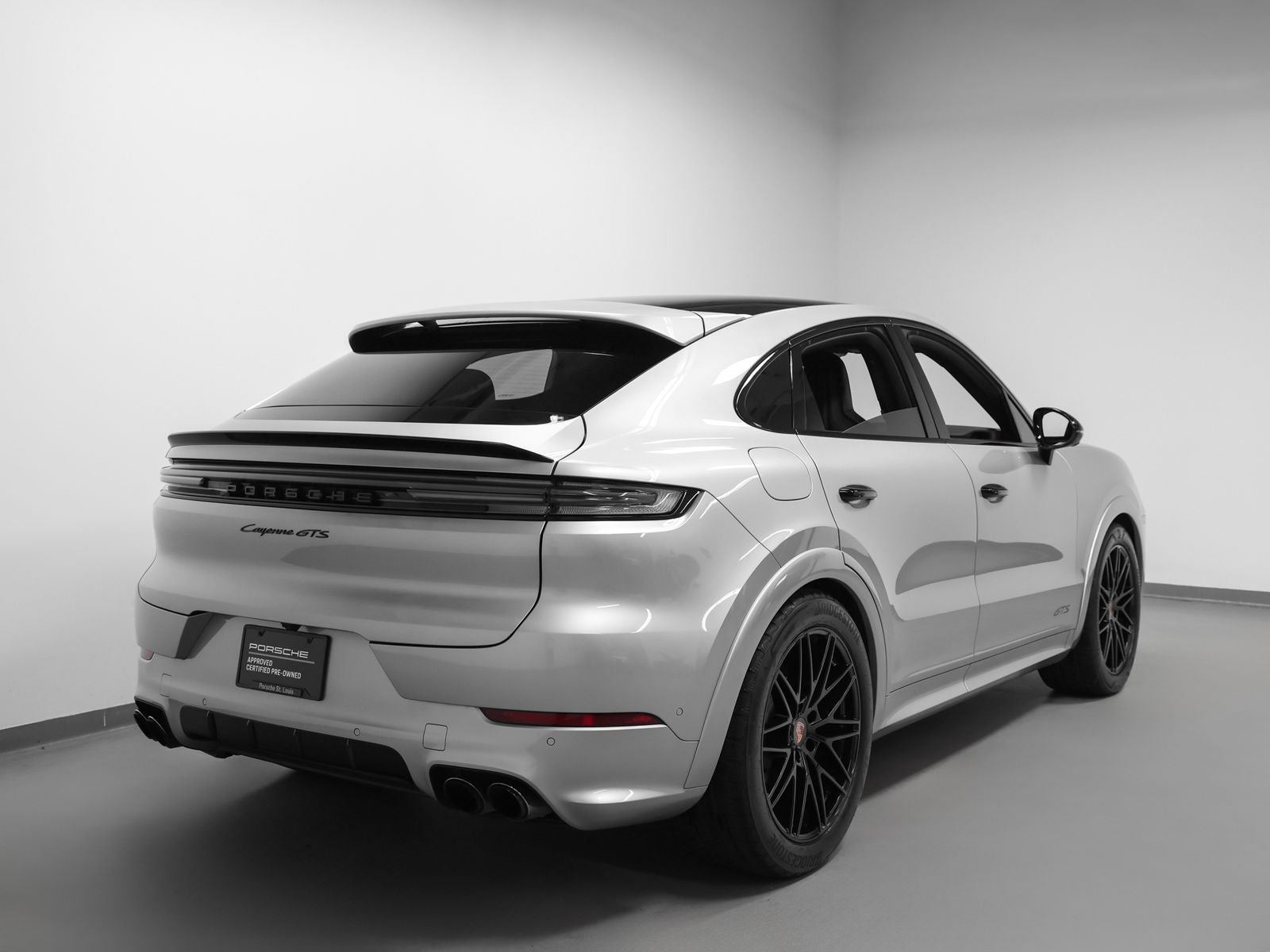 2025 Porsche Cayenne Cayenne GTS Coupe