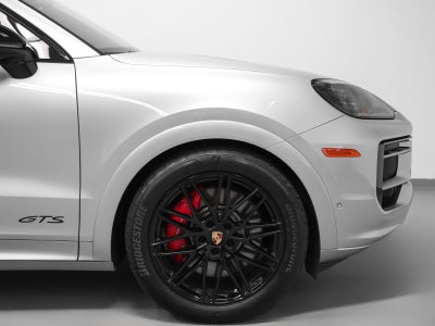 2025 Porsche Cayenne Cayenne GTS Coupe