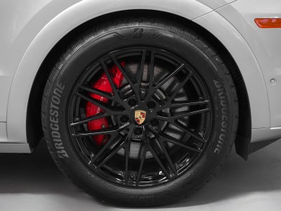 2025 Porsche Cayenne Cayenne GTS Coupe