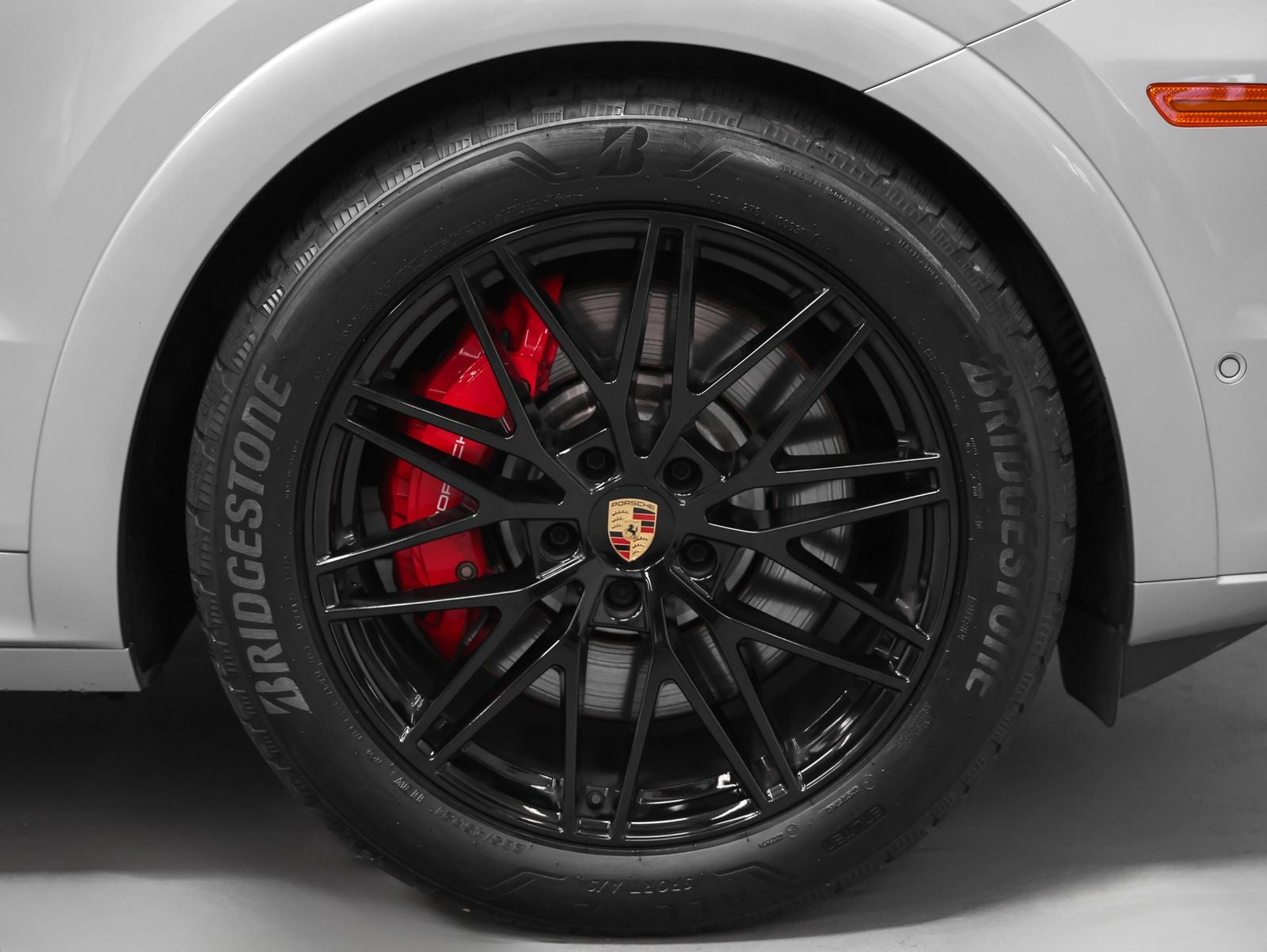 2025 Porsche Cayenne Cayenne GTS Coupe