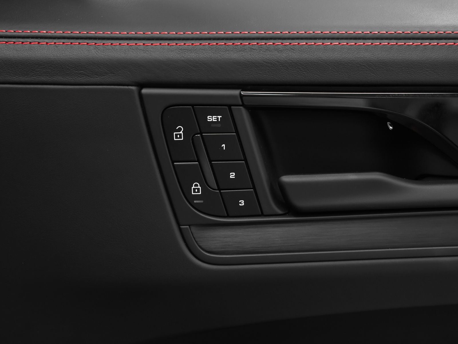 2025 Porsche Cayenne Cayenne GTS Coupe