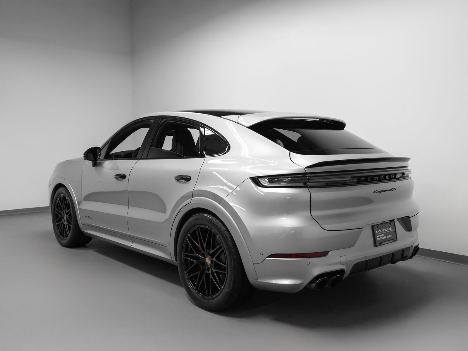 2025 Porsche Cayenne Cayenne GTS Coupe