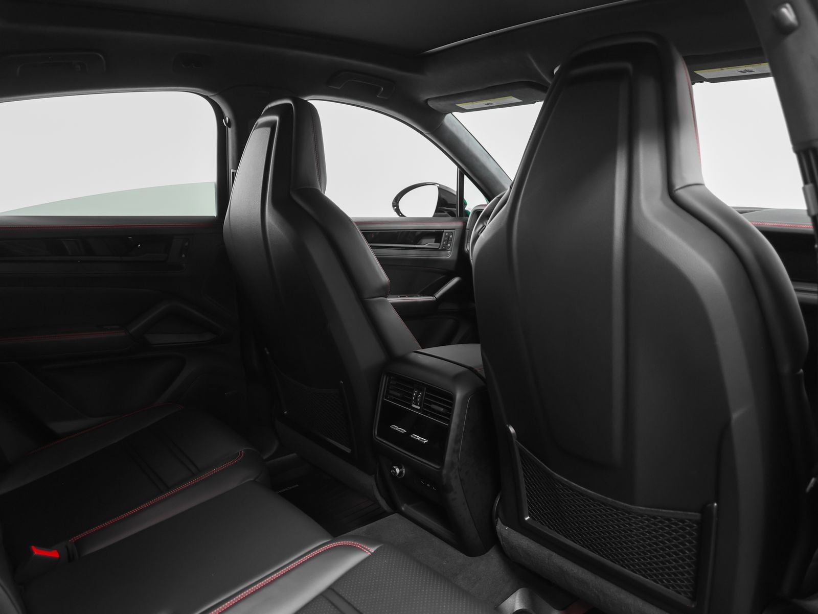 2025 Porsche Cayenne Cayenne GTS Coupe