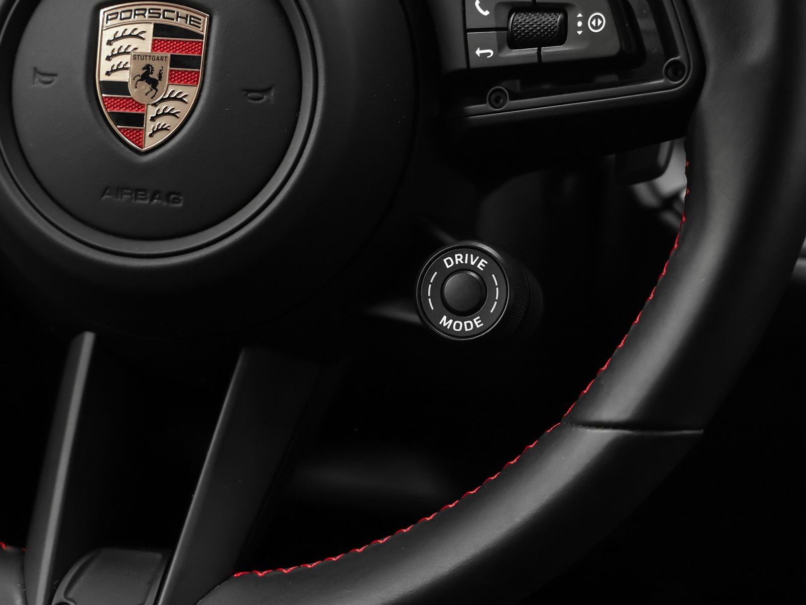 2025 Porsche Cayenne Cayenne GTS Coupe