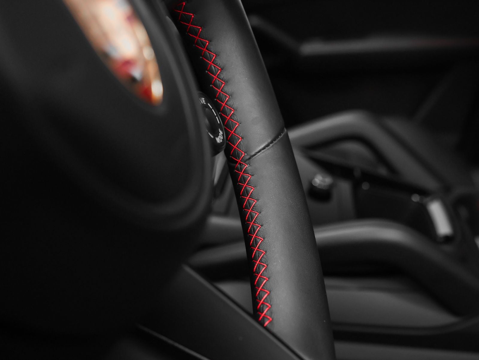 2025 Porsche Cayenne Cayenne GTS Coupe
