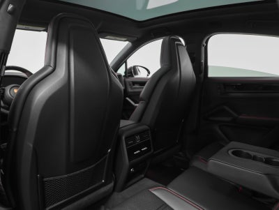 2025 Porsche Cayenne Cayenne GTS Coupe
