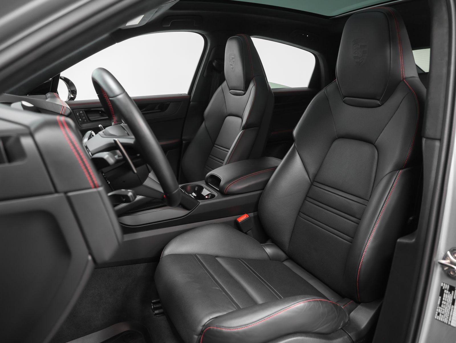 2025 Porsche Cayenne Cayenne GTS Coupe