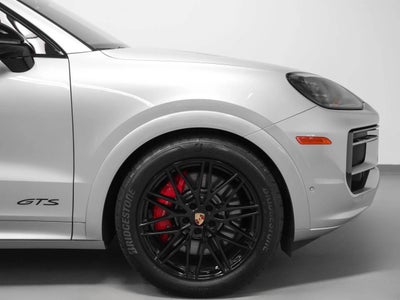 2025 Porsche Cayenne Cayenne GTS Coupe