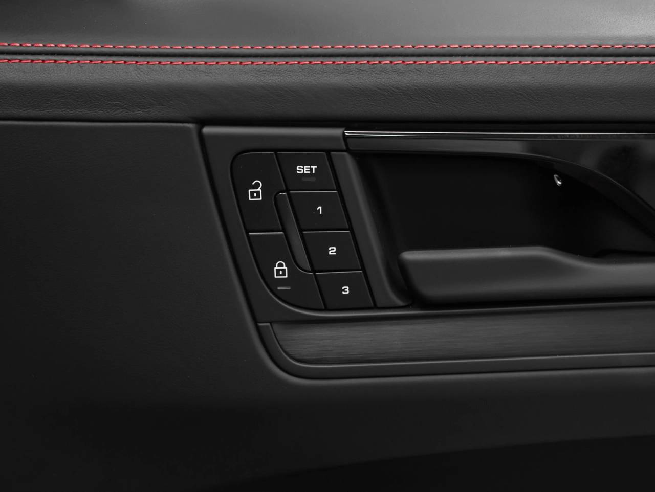 2025 Porsche Cayenne Cayenne GTS Coupe