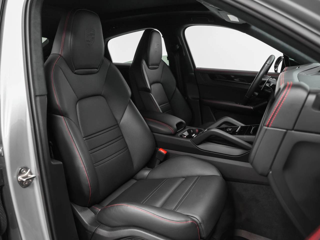 2025 Porsche Cayenne Cayenne GTS Coupe