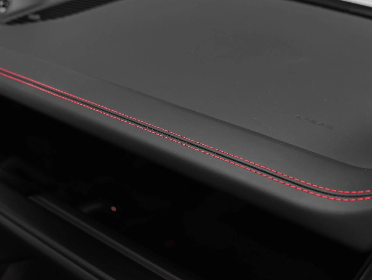 2025 Porsche Cayenne Cayenne GTS Coupe