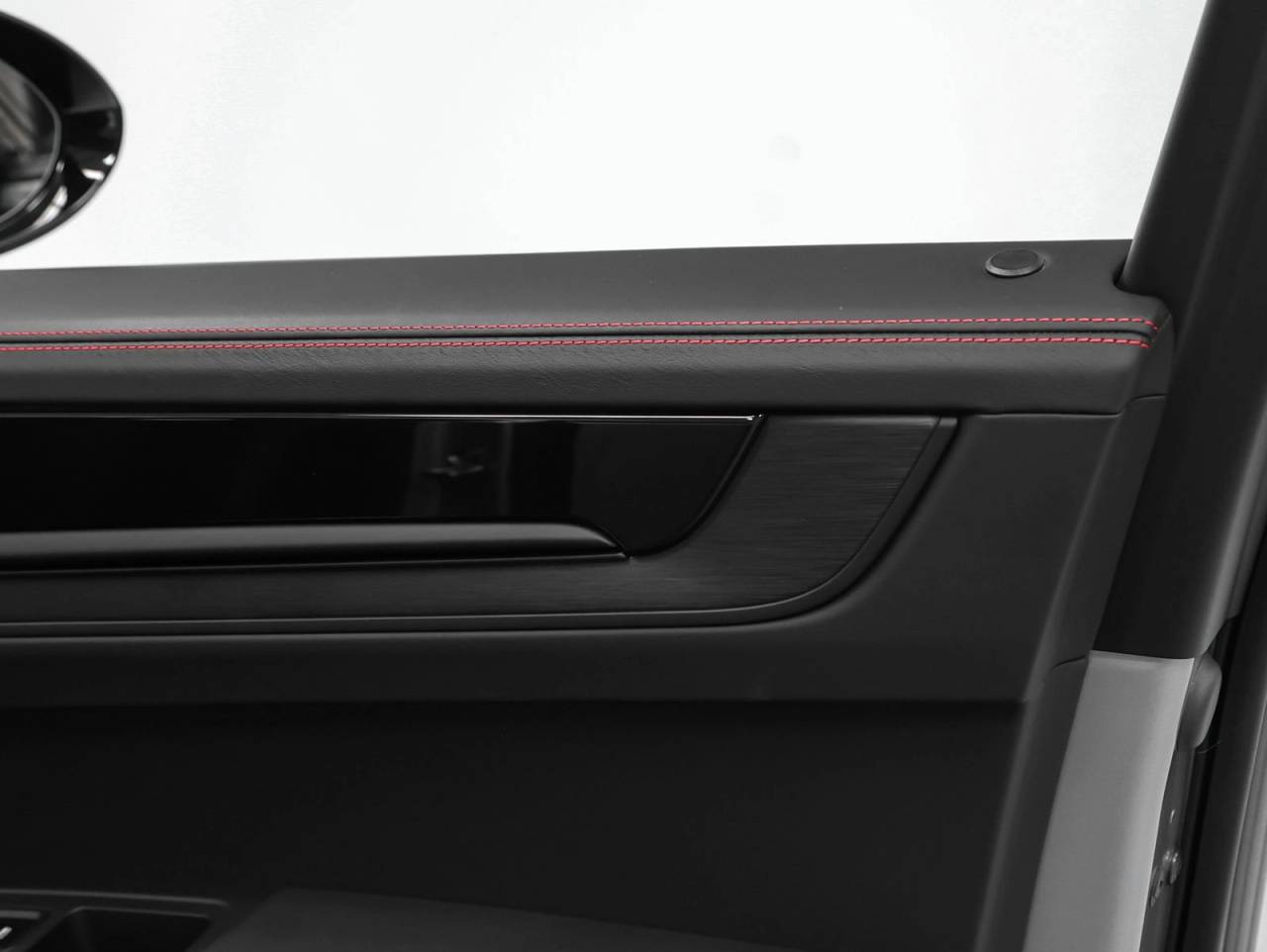2025 Porsche Cayenne Cayenne GTS Coupe