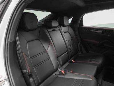 2025 Porsche Cayenne Cayenne GTS Coupe