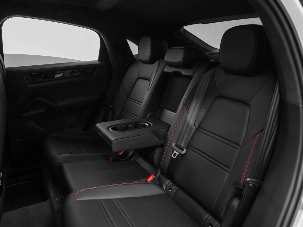 2025 Porsche Cayenne Cayenne GTS Coupe