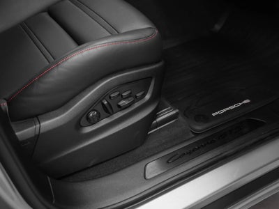 2025 Porsche Cayenne Cayenne GTS Coupe