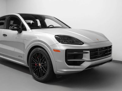 2025 Porsche Cayenne Cayenne GTS Coupe