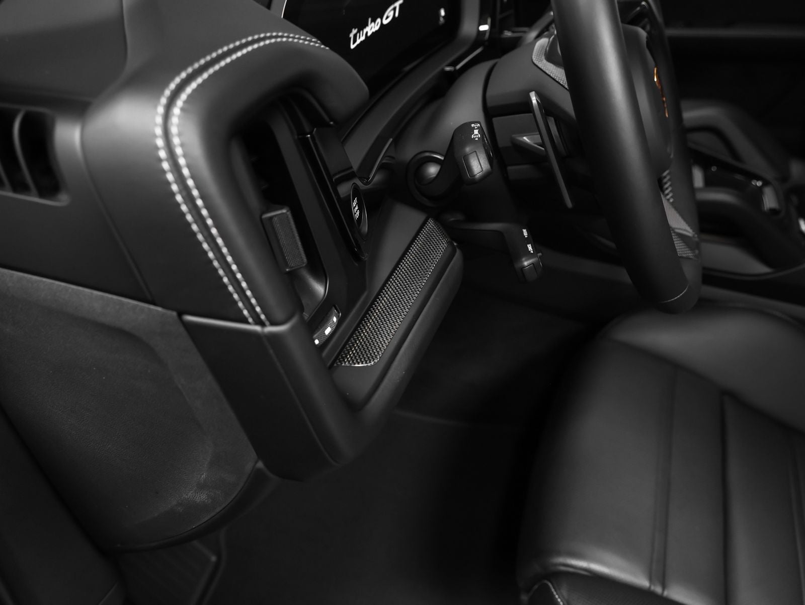 2025 Porsche Cayenne Turbo GT