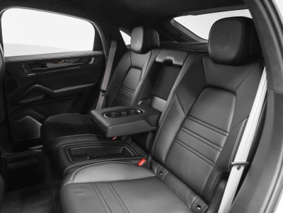 2025 Porsche Cayenne Turbo GT