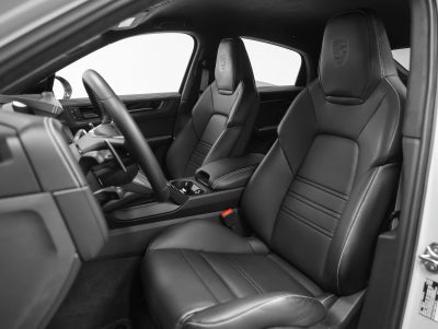 2025 Porsche Cayenne Turbo GT