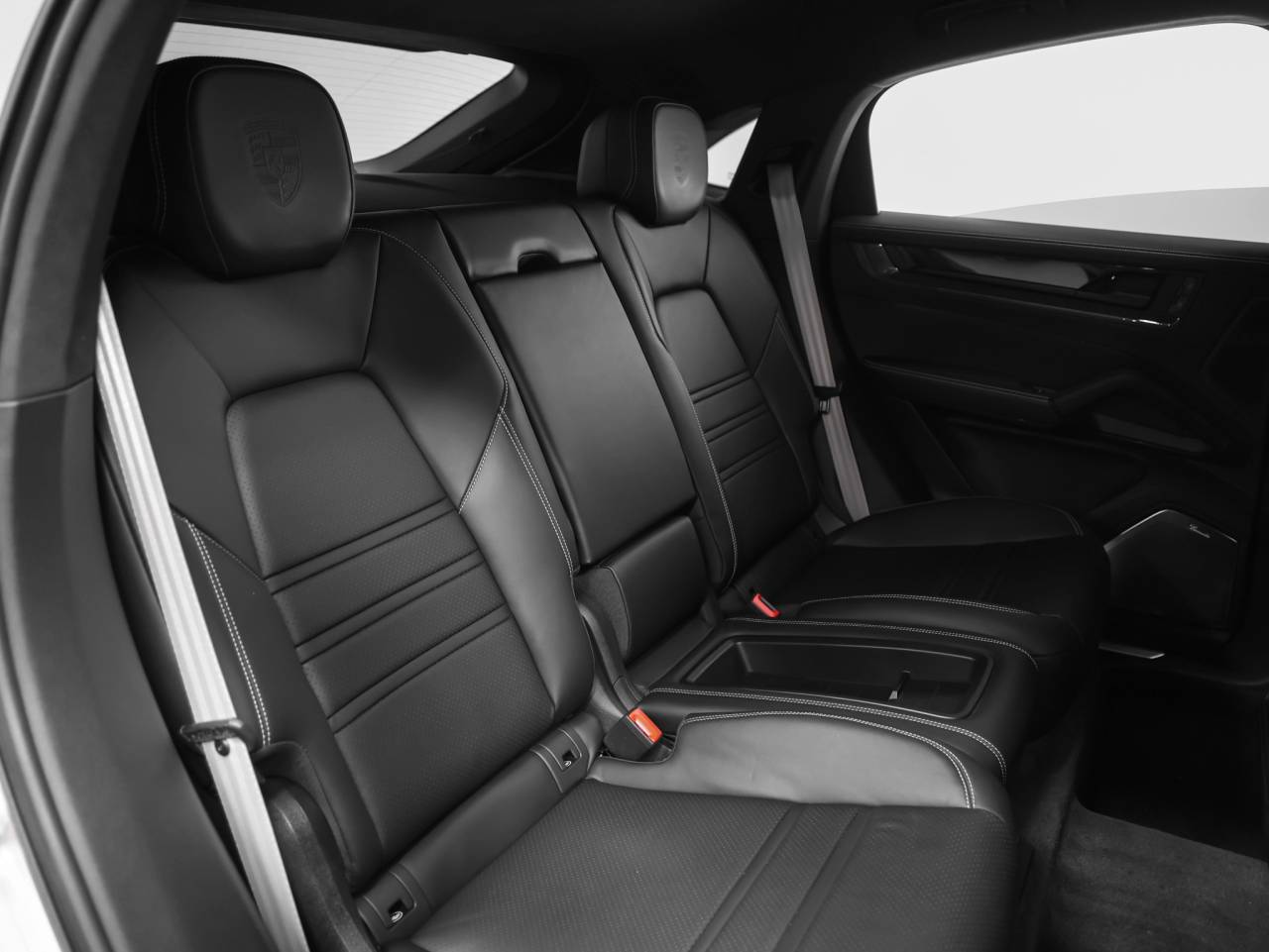 2025 Porsche Cayenne Turbo GT