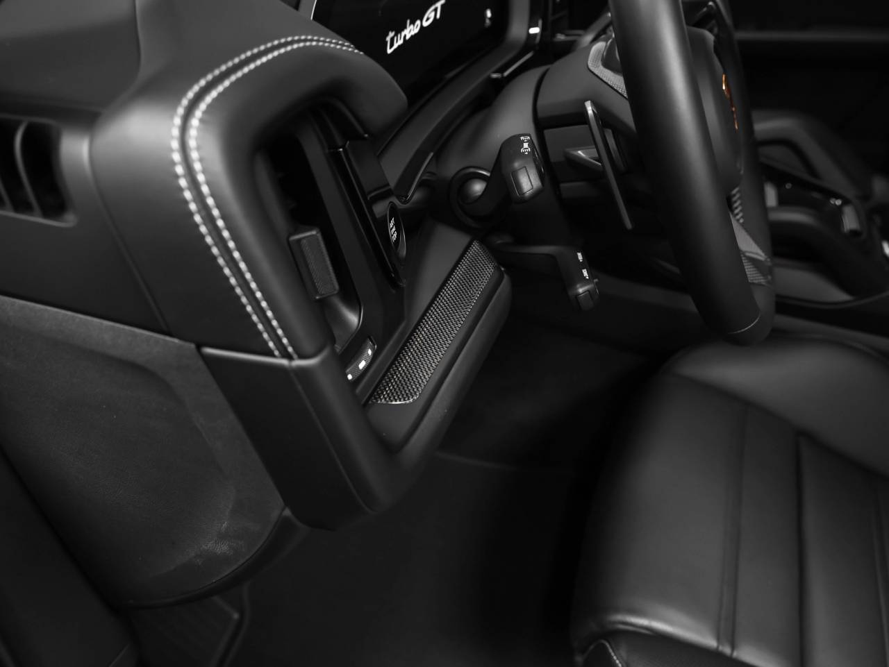 2025 Porsche Cayenne Turbo GT