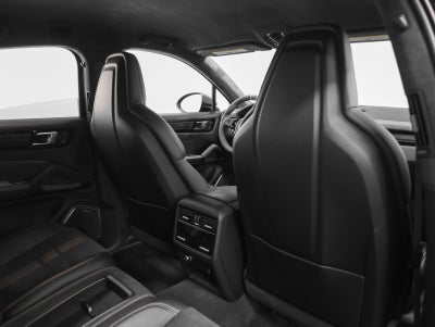 2022 Porsche Cayenne Cayenne Turbo GT (MY22)