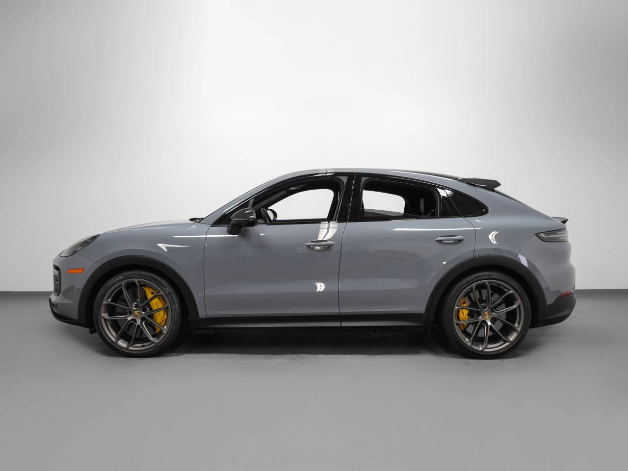 2023 Porsche Cayenne Turbo GT