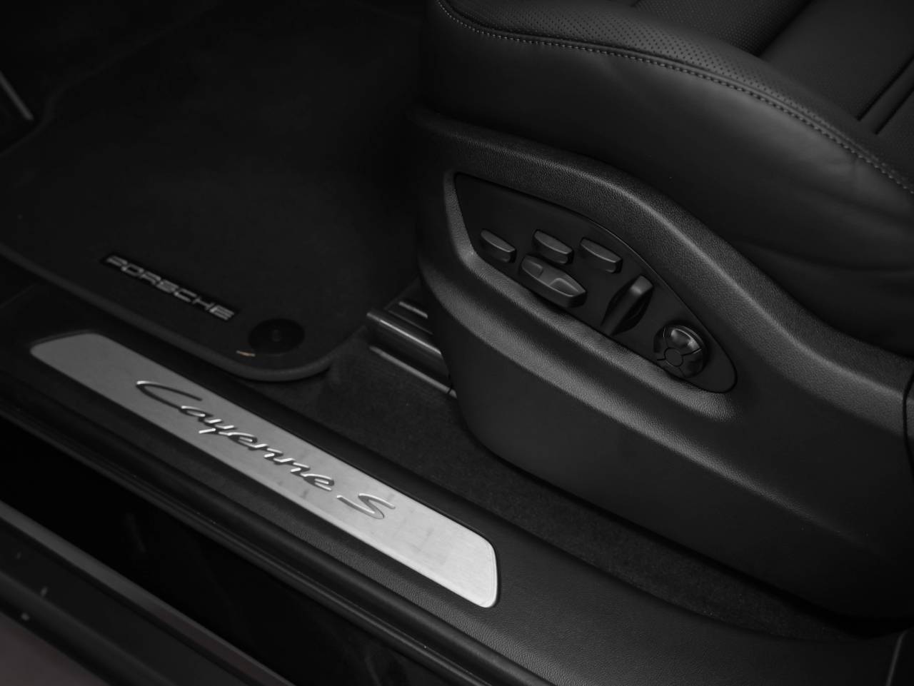 2026 Porsche Cayenne Cayenne S Coupe