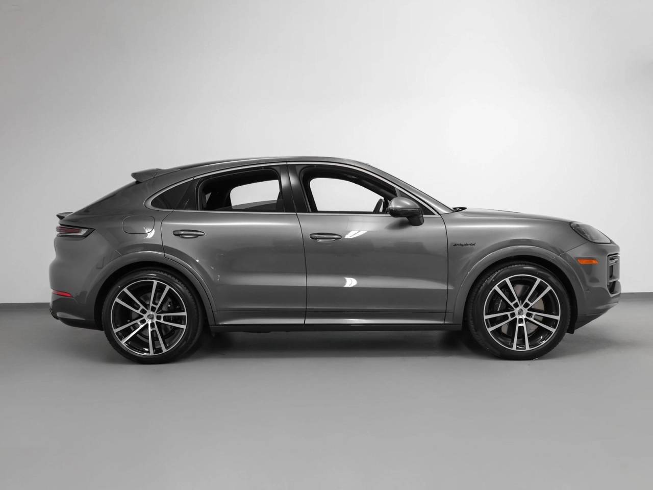 2025 Porsche Cayenne Cayenne Turbo E-Hybrid Coupe