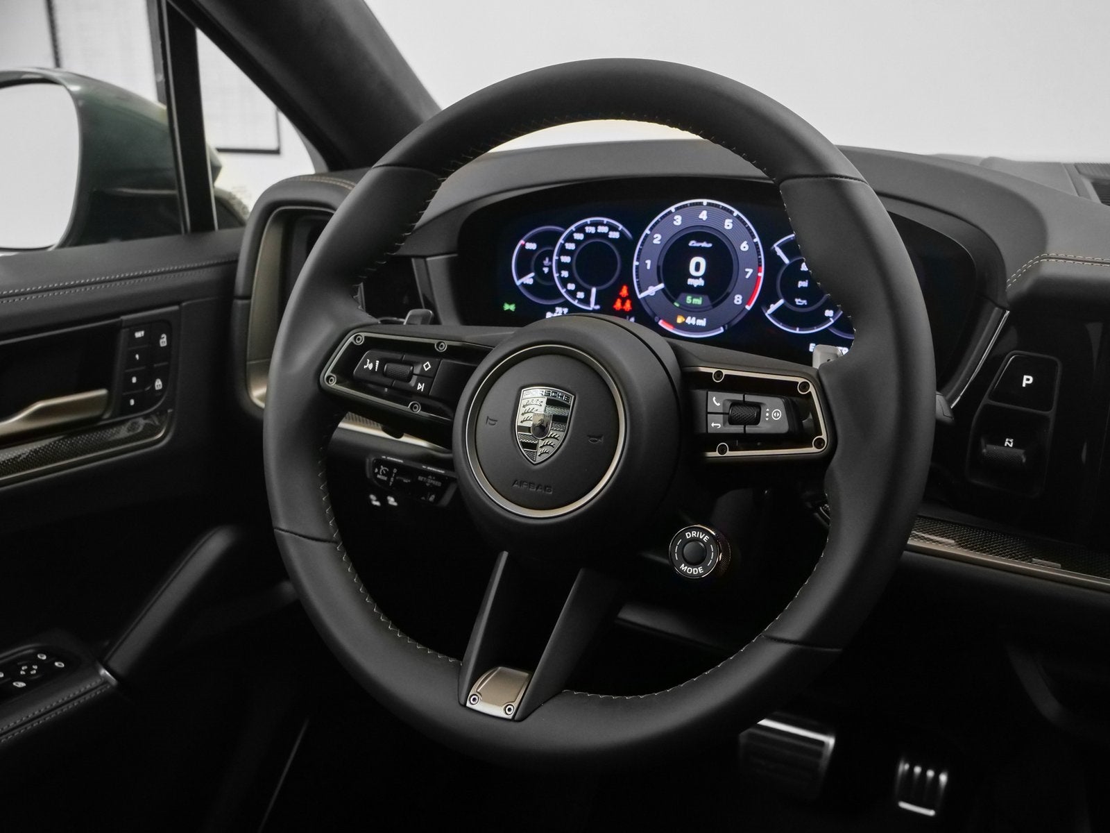 2025 Porsche Cayenne Turbo E-Hybrid