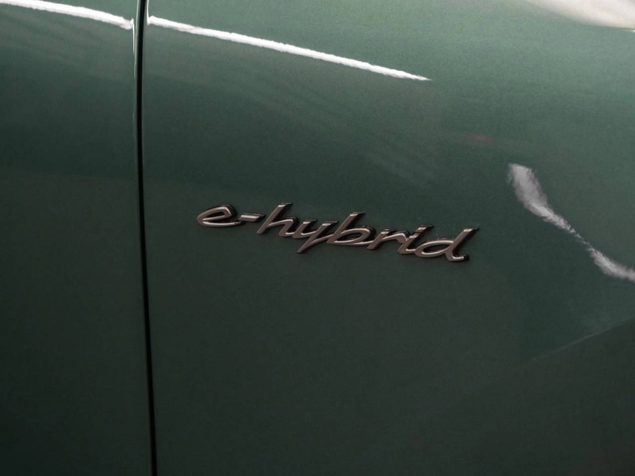 2025 Porsche Cayenne Turbo E-Hybrid