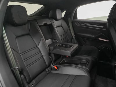 2025 Porsche Cayenne Turbo E-Hybrid