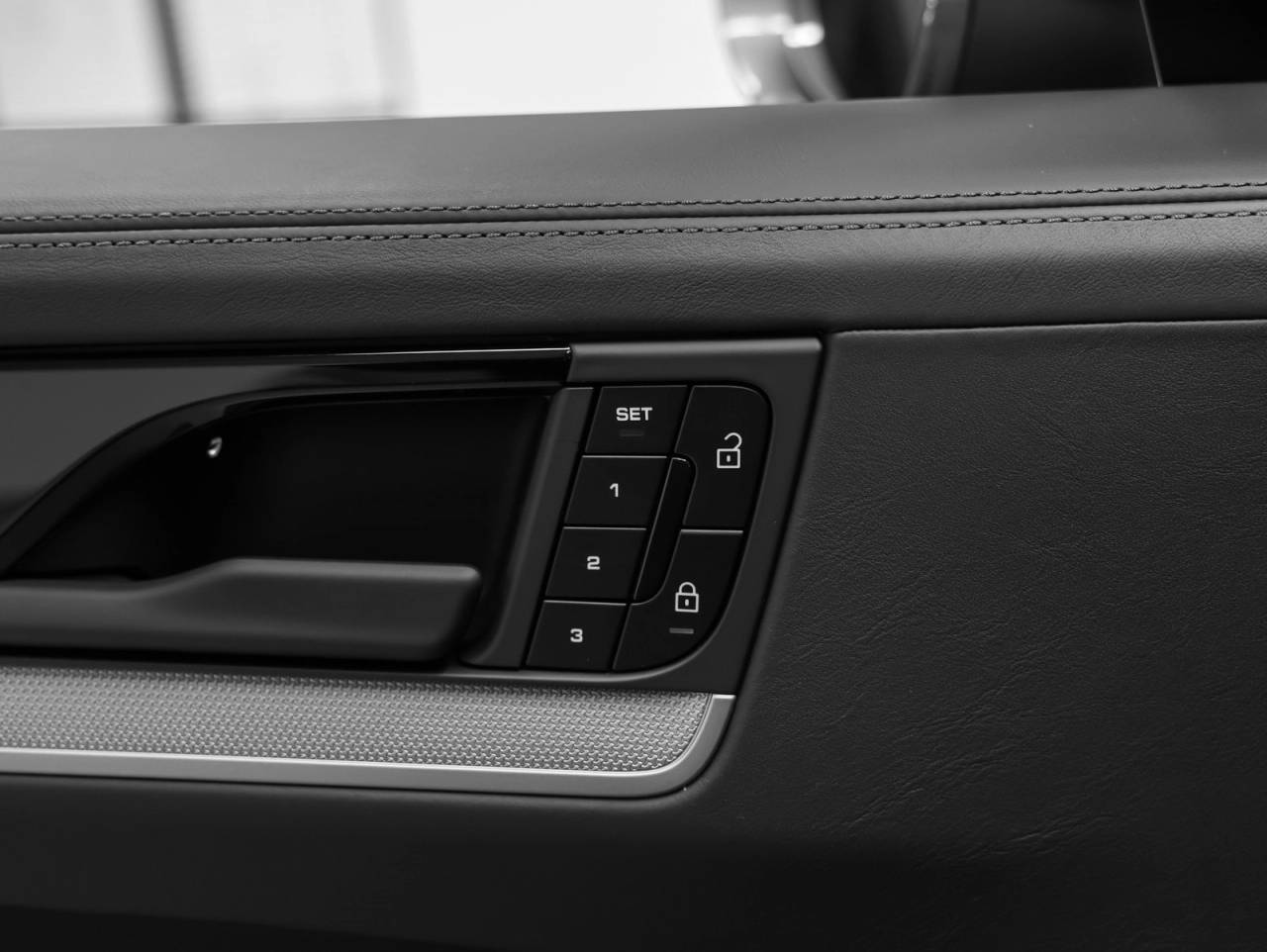 2026 Porsche Cayenne Cayenne S E-Hybrid Coupe