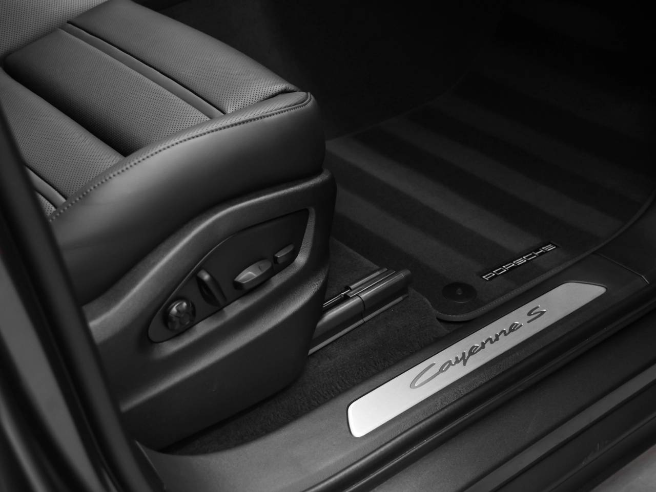 2026 Porsche Cayenne Cayenne S E-Hybrid Coupe