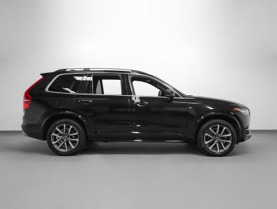 2018 Volvo XC90 T6 Momentum