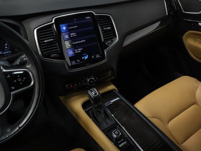2018 Volvo XC90 T6 Momentum