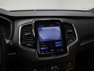 2018 Volvo XC90 T6 Momentum