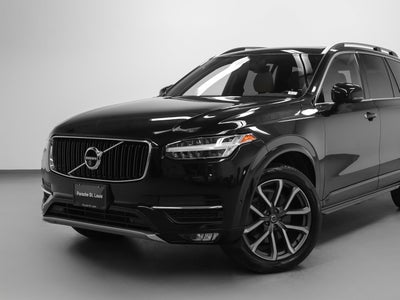 2018 Volvo XC90 T6 Momentum