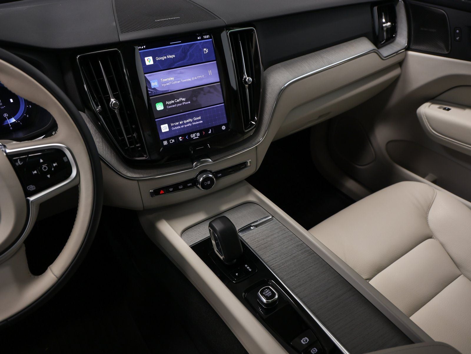 2025 Volvo XC60 B5 Plus