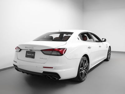 2023 Maserati Quattroporte Modena
