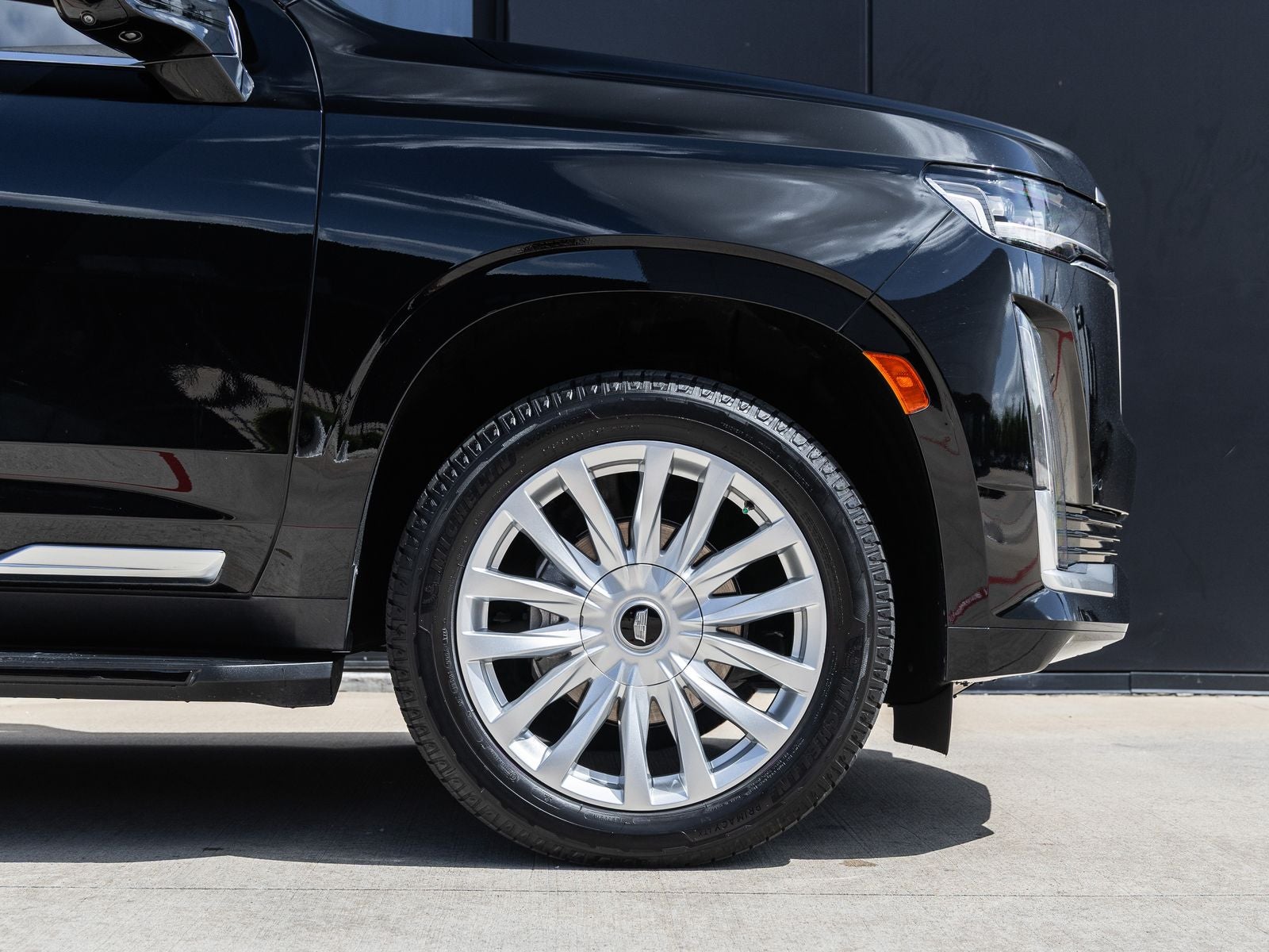 2024 Cadillac Escalade Luxury