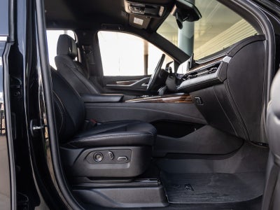 2024 Cadillac Escalade Luxury