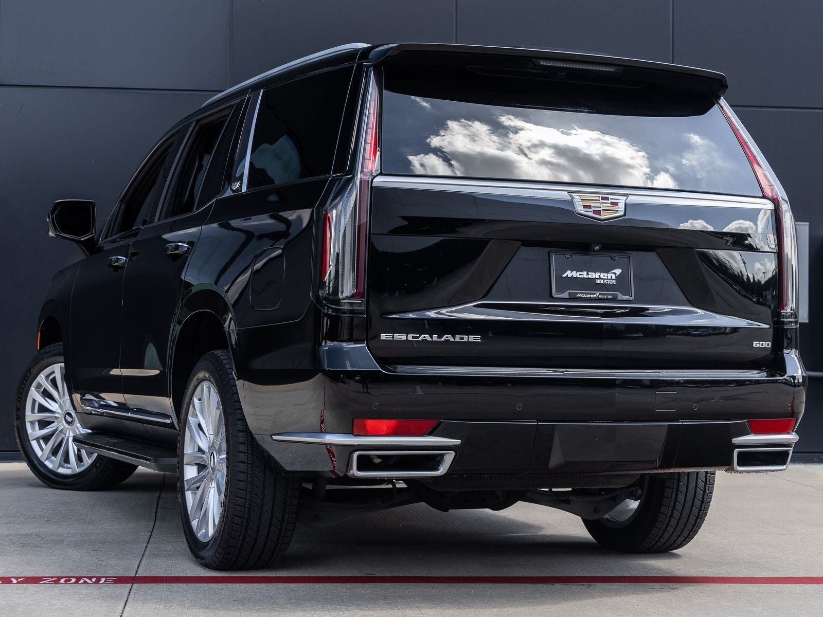 2024 Cadillac Escalade Luxury
