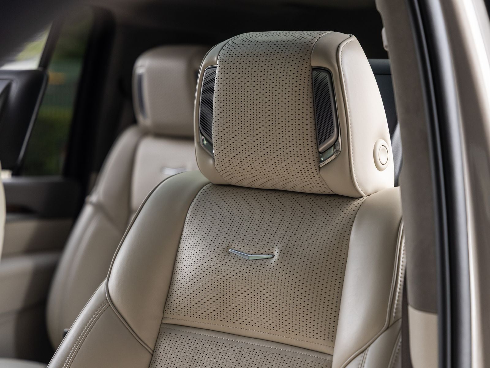 2025 Cadillac Escalade ESV Sport Platinum