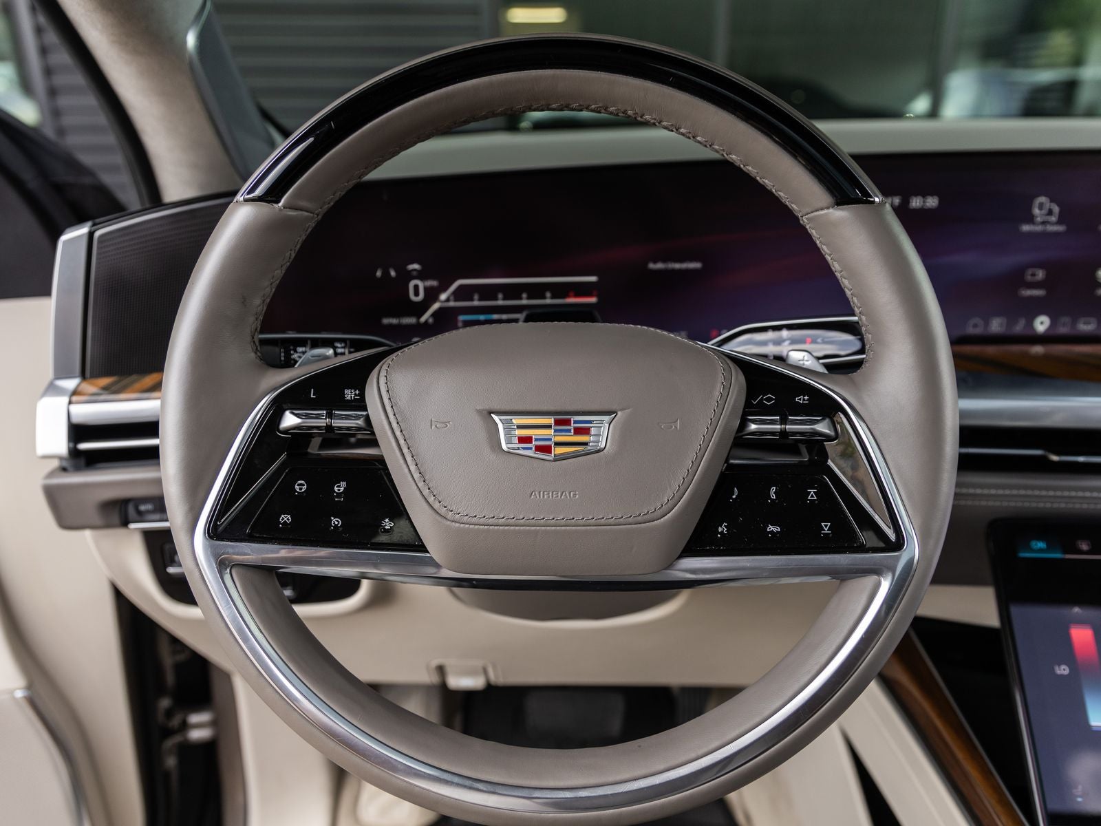 2025 Cadillac Escalade ESV Sport Platinum