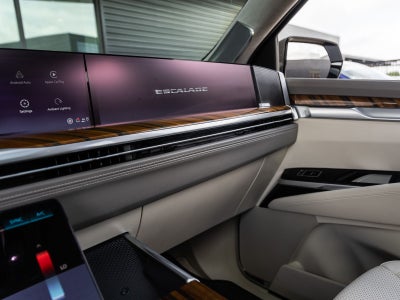 2025 Cadillac Escalade ESV Sport Platinum