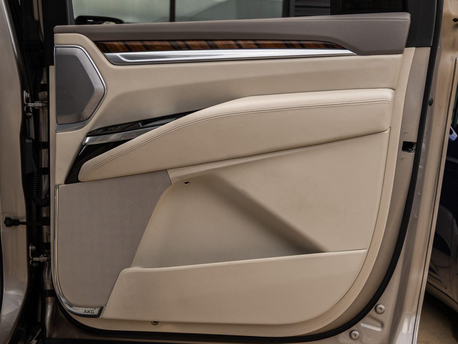 2025 Cadillac Escalade ESV Sport Platinum