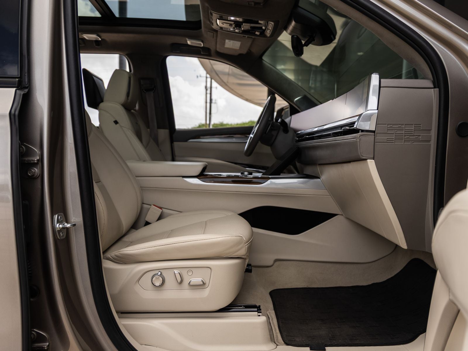 2025 Cadillac Escalade ESV Sport Platinum