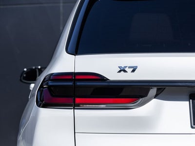 2026 BMW X7 M60i